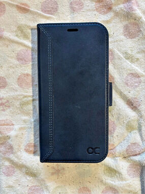 Wallet Phone Case in Black